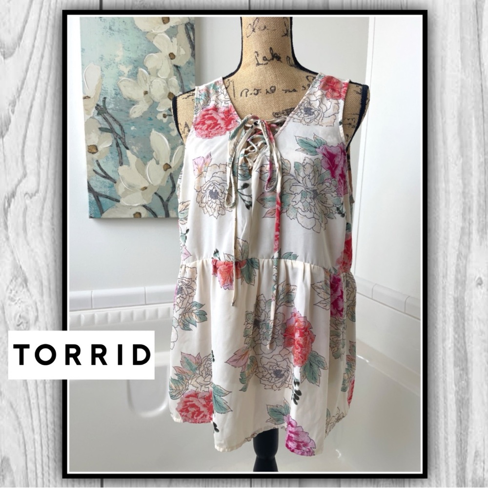 Torrid Floral Georgette Lace-Up Top #T8562z